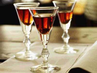 如何借助互聯(lián)網(wǎng)銷售保健酒.jpg 如何借助互聯(lián)網(wǎng)銷售保健酒.jpg